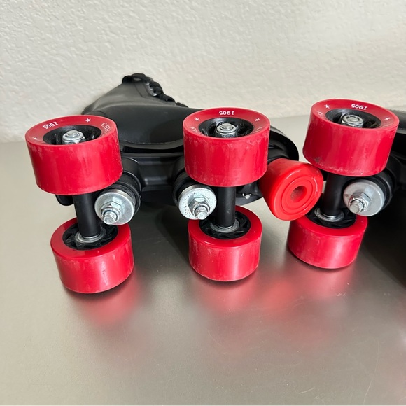 Chicago Skates Kids Quad Roller Skates Black Red | Children’s US J12 EUR 31 - Picture 8 of 10